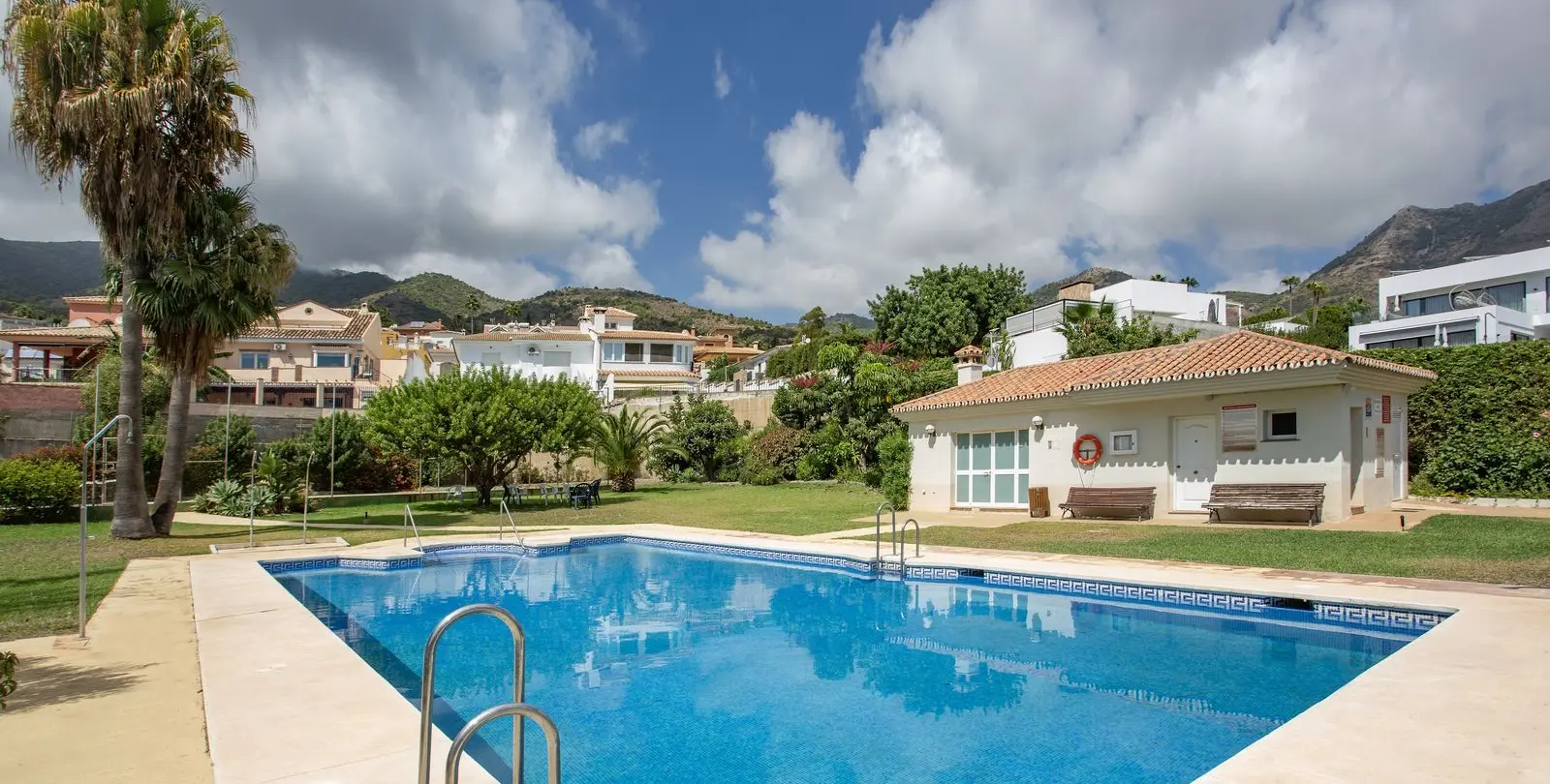 Продажа дома на две семьи в Benalmadena 35