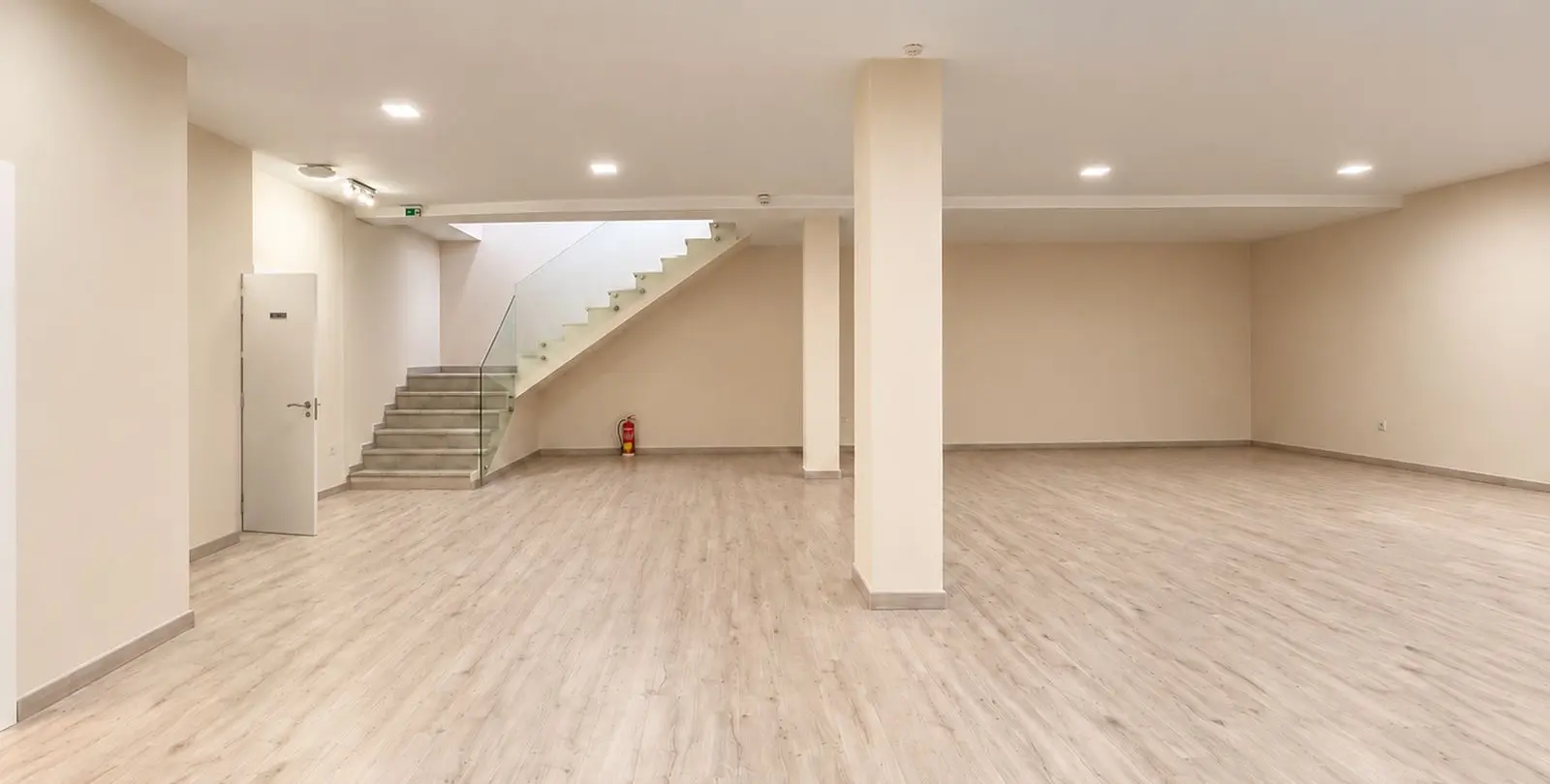 Venta de local comercial en Atalaya 9