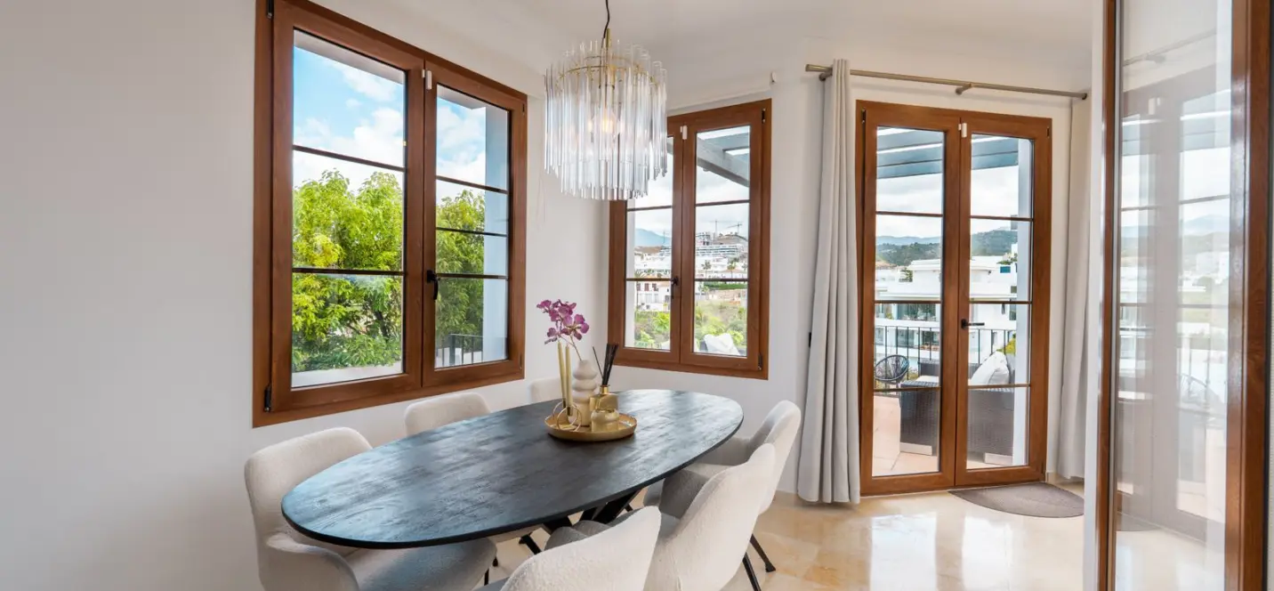 Продажа  отдельно стоящей виллы в Estepona 1
