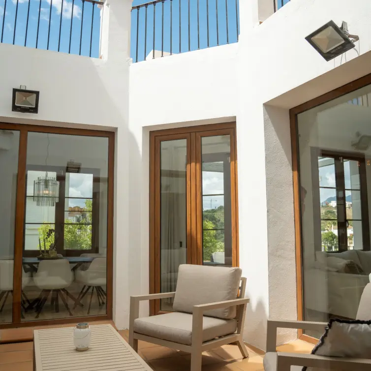 Продажа  отдельно стоящей виллы в Estepona