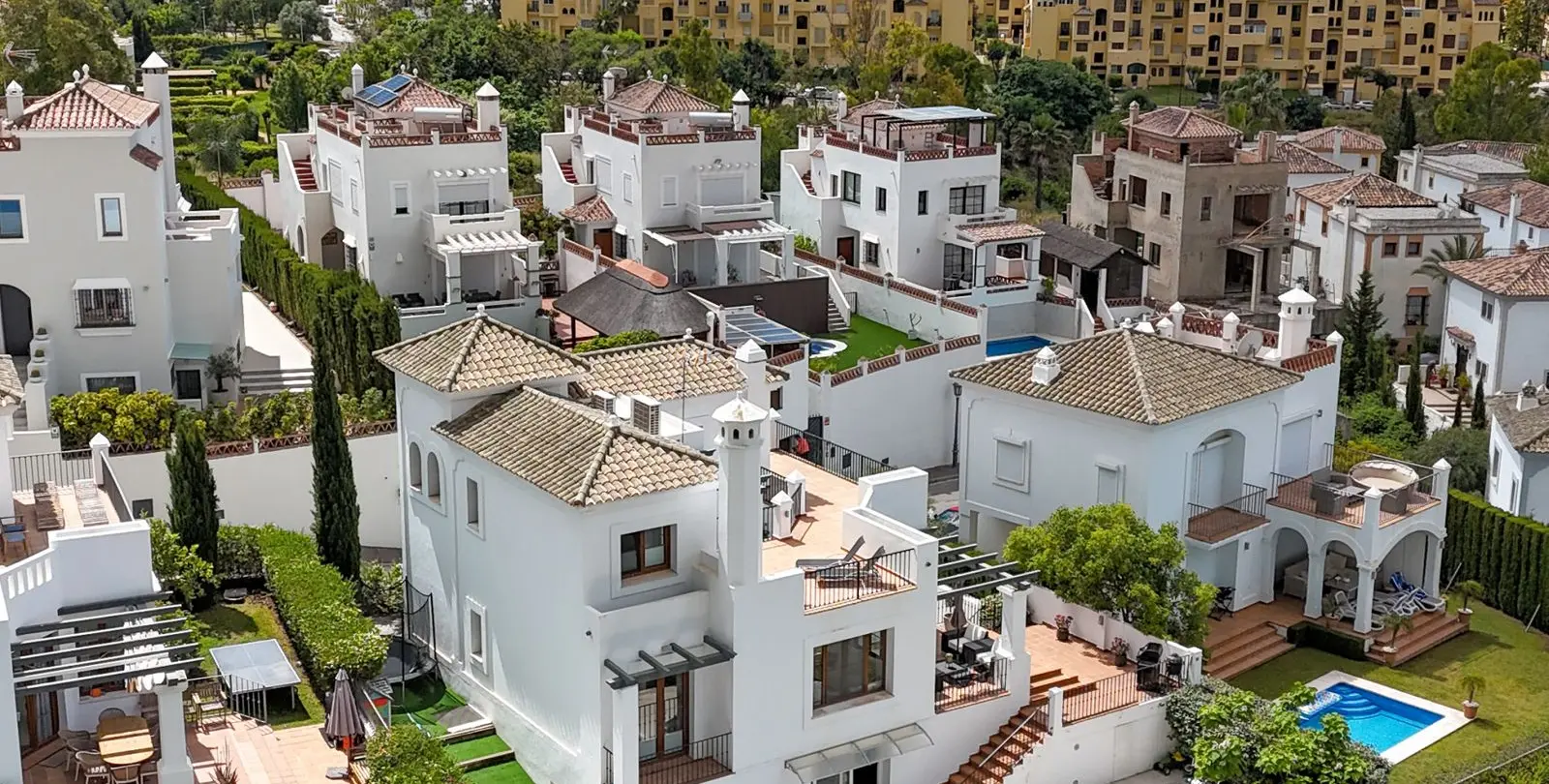 Venta de villa independiente en Estepona 25