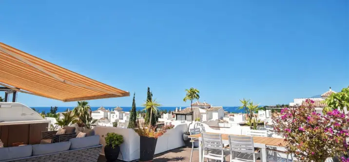 Venta de ático dúplex en Marbella 0