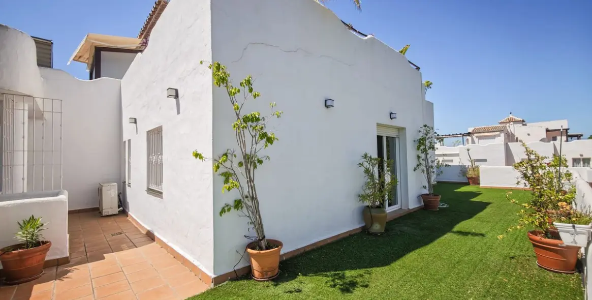 Продажа двухуровневого пентхауса в Marbella 19