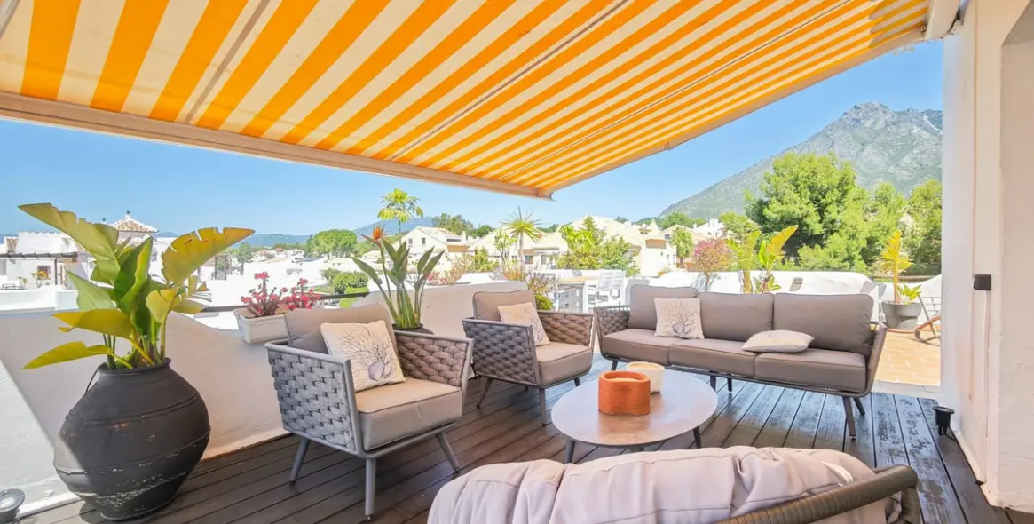 Продажа двухуровневого пентхауса в Marbella 35