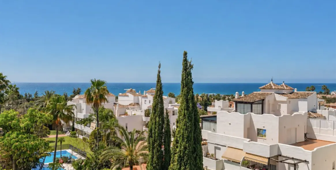 Продажа двухуровневого пентхауса в Marbella 36