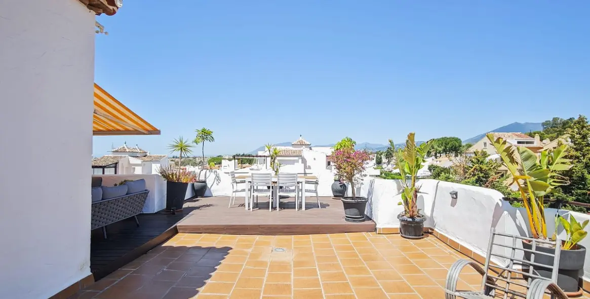 Продажа двухуровневого пентхауса в Marbella 41