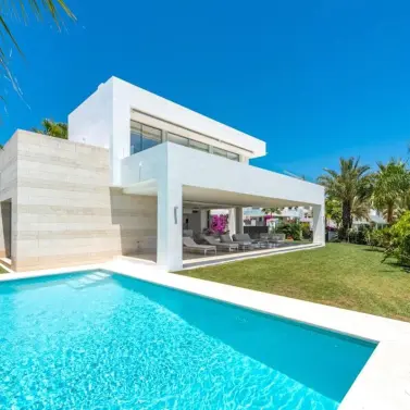 Venta de villa independiente en Marbella