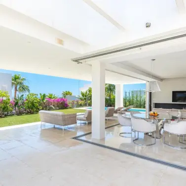 Venta de villa independiente en Marbella