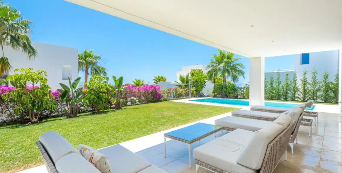 Продажа  отдельно стоящей виллы в Marbella 19