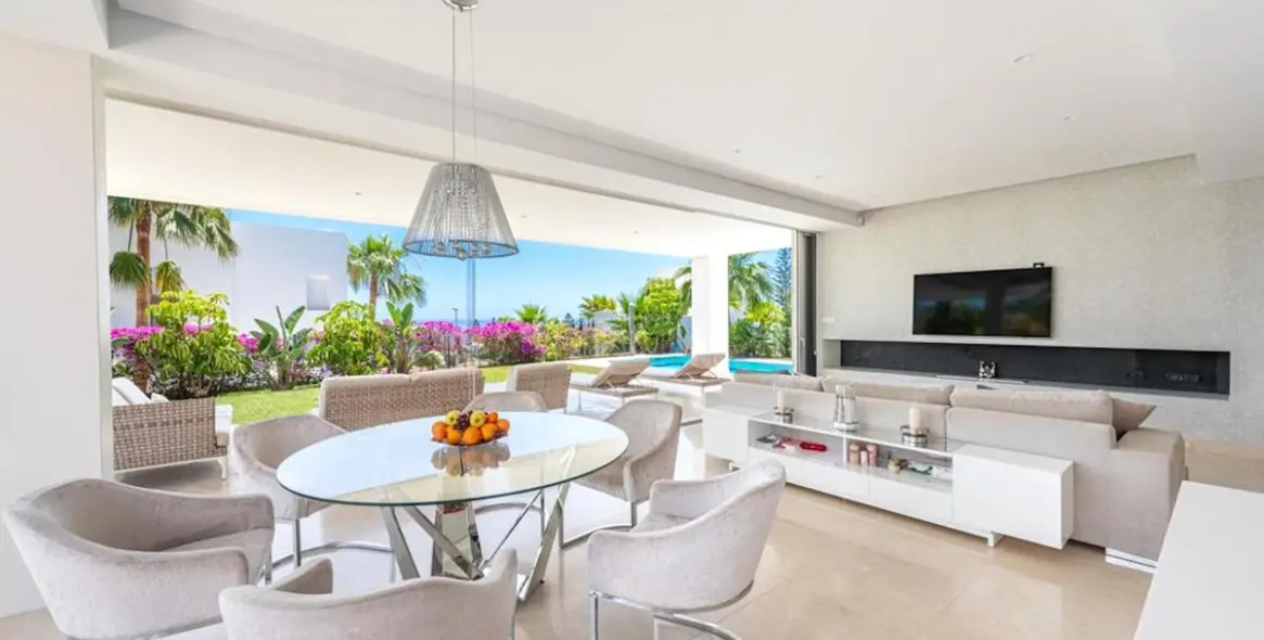 Продажа  отдельно стоящей виллы в Marbella 20