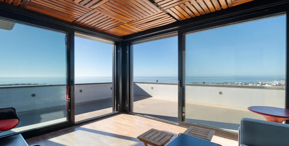 Продажа  отдельно стоящей виллы в Altos de los Monteros 43