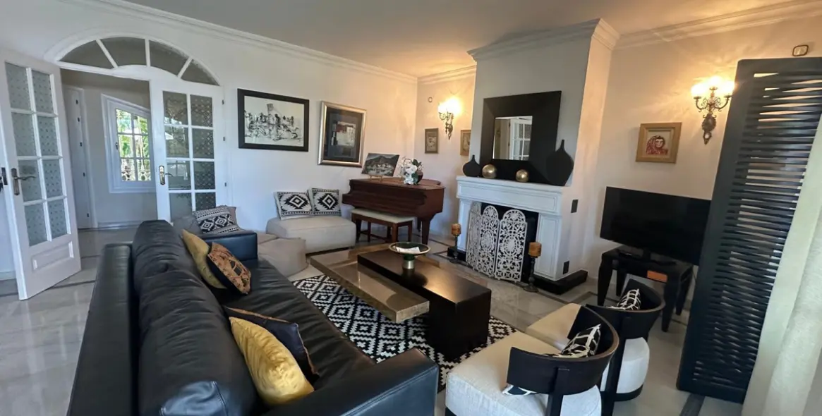 Short-term rent of detached villa in Marbella 3