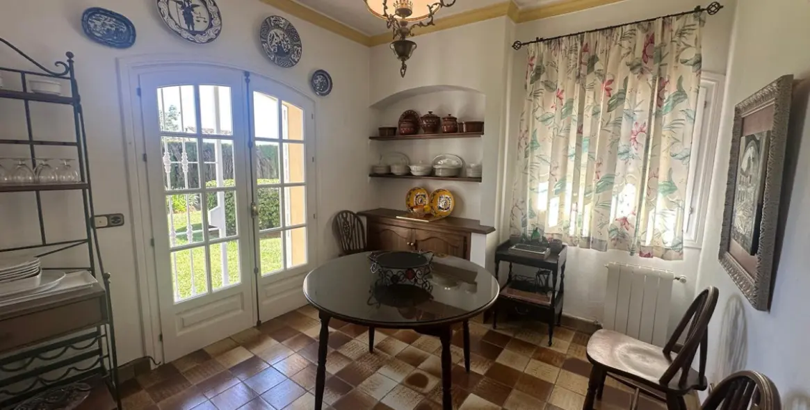 Short-term rent of detached villa in Marbella 13