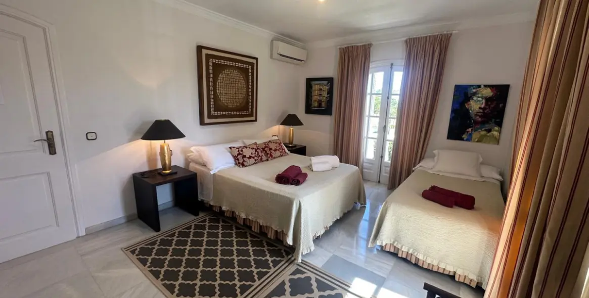 Short-term rent of detached villa in Marbella 17