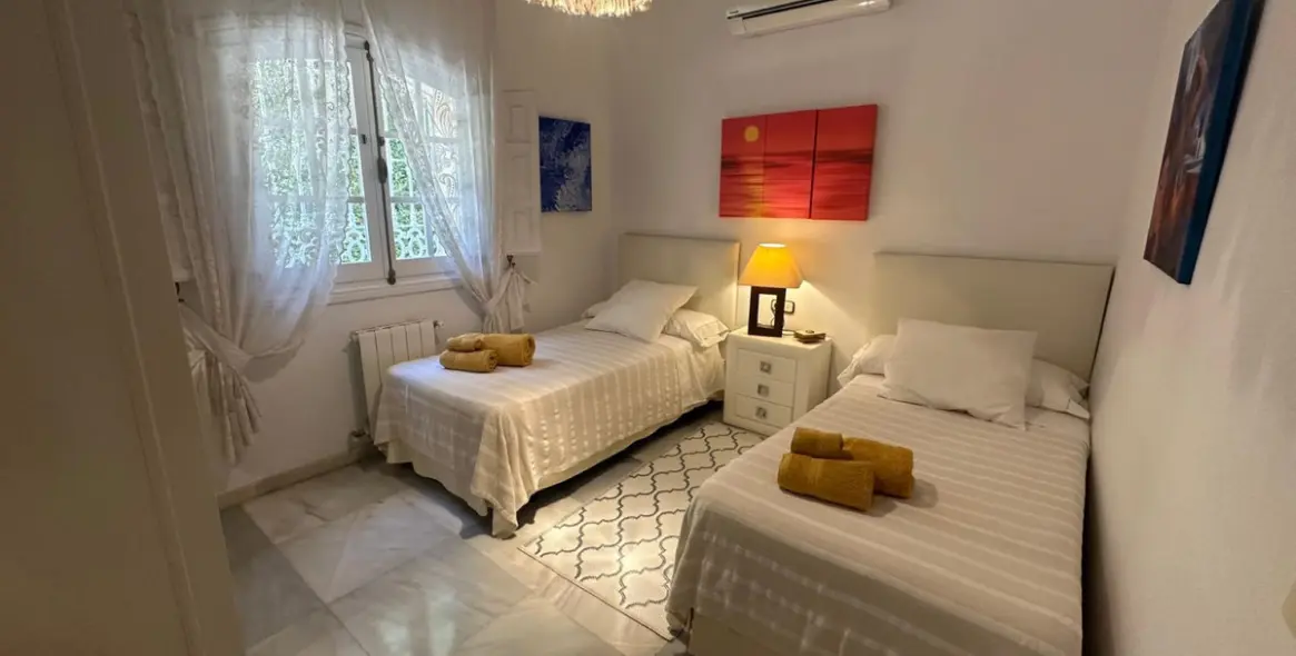 Short-term rent of detached villa in Marbella 19