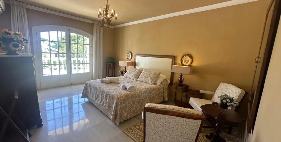 Short-term rent of detached villa in Marbella 23