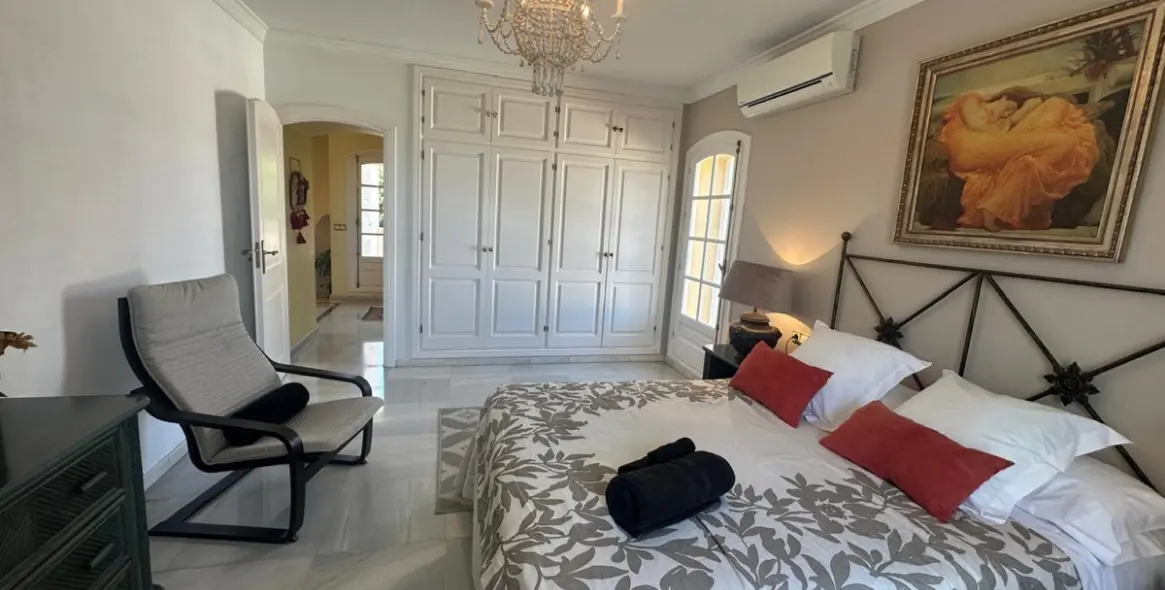 Short-term rent of detached villa in Marbella 27