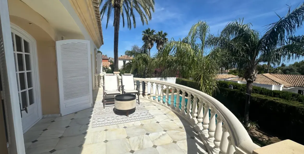 Short-term rent of detached villa in Marbella 29
