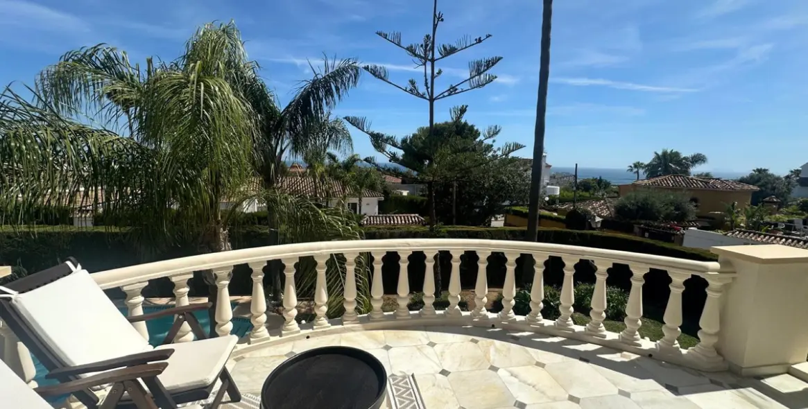 Short-term rent of detached villa in Marbella 30