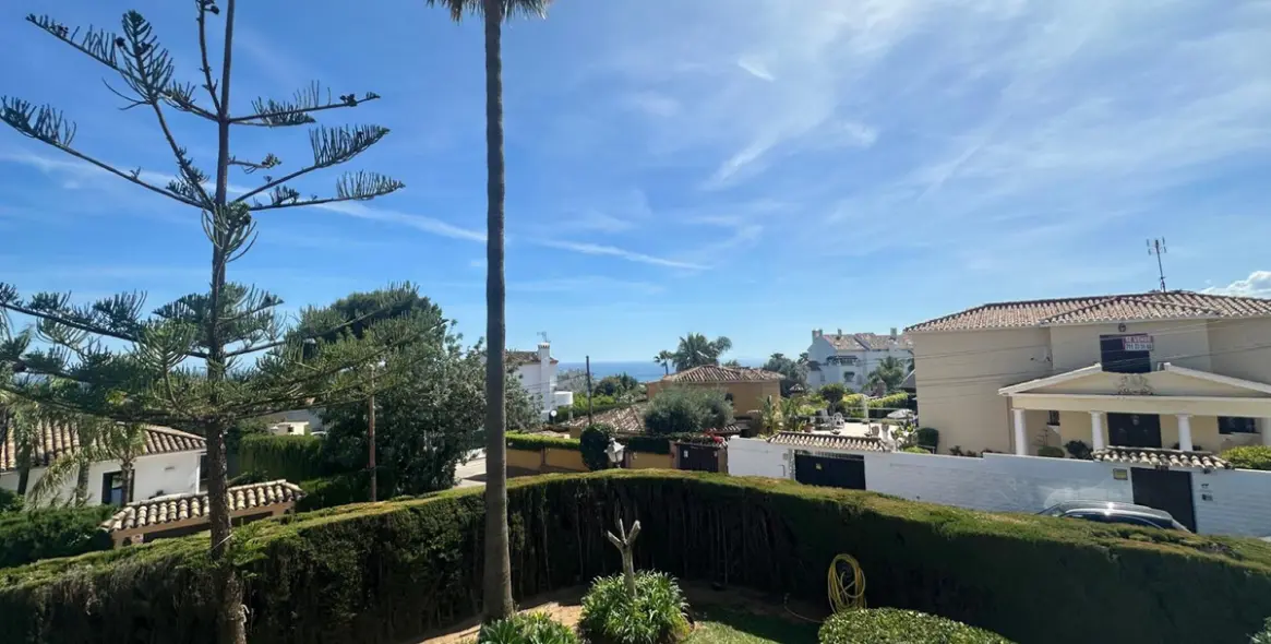 Short-term rent of detached villa in Marbella 31