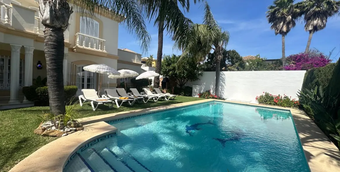 Short-term rent of detached villa in Marbella 36