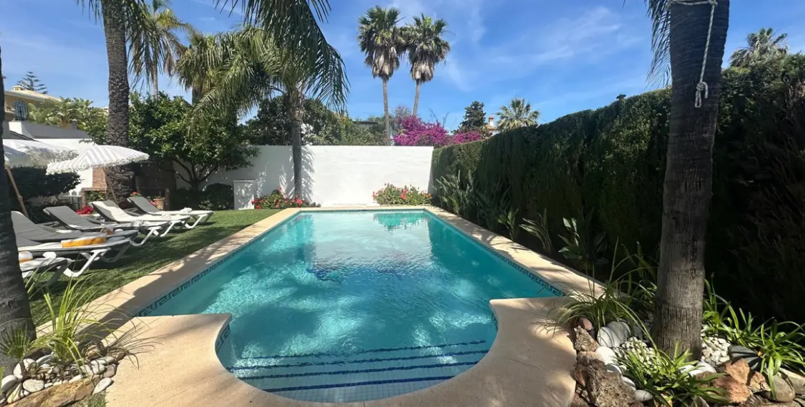 Short-term rent of detached villa in Marbella 37