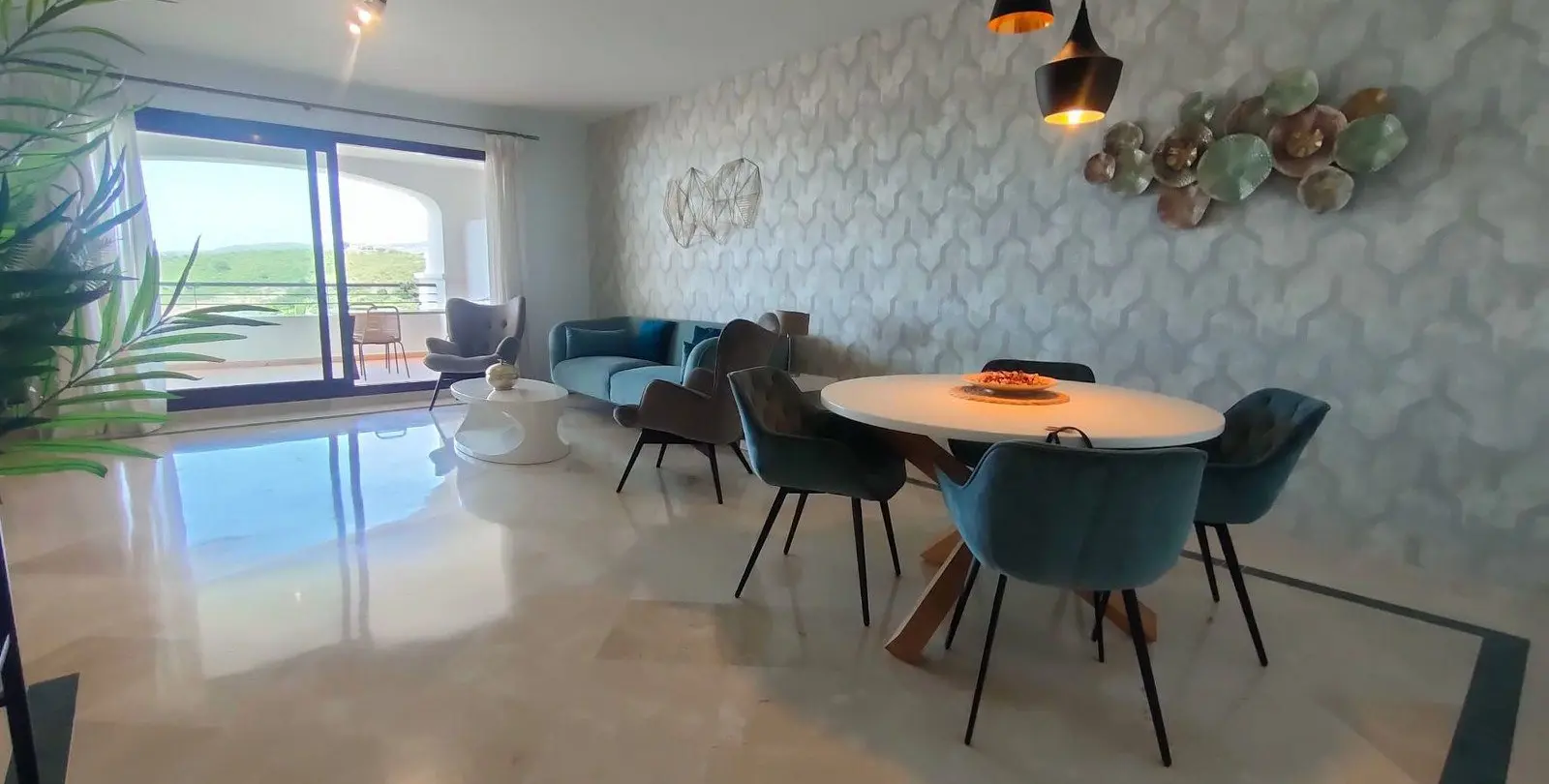 Sale of middle floor apartment in Casares Playa 11