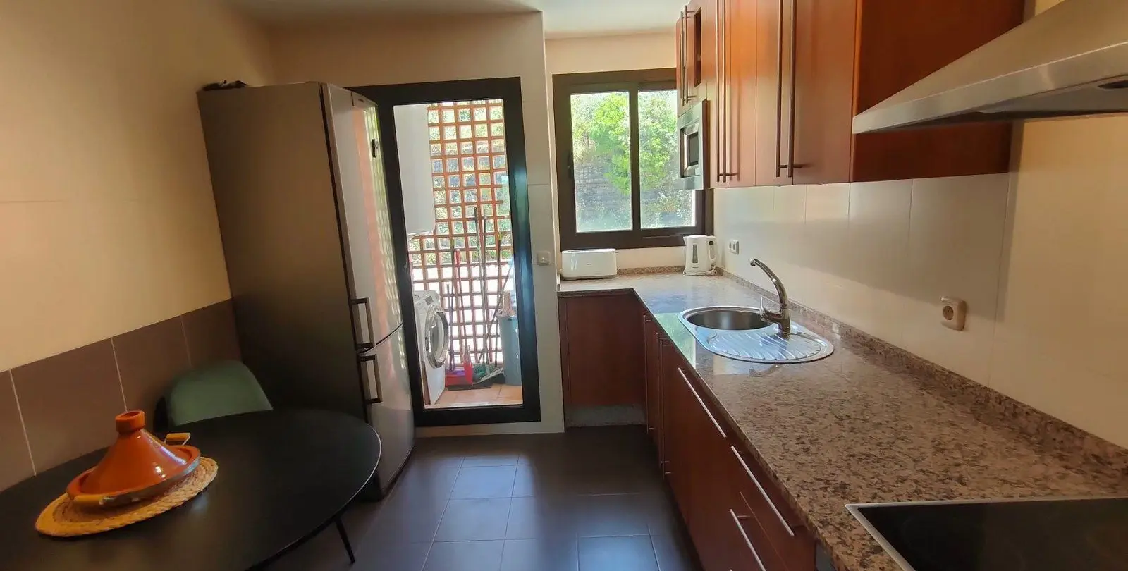 Sale of middle floor apartment in Casares Playa 12