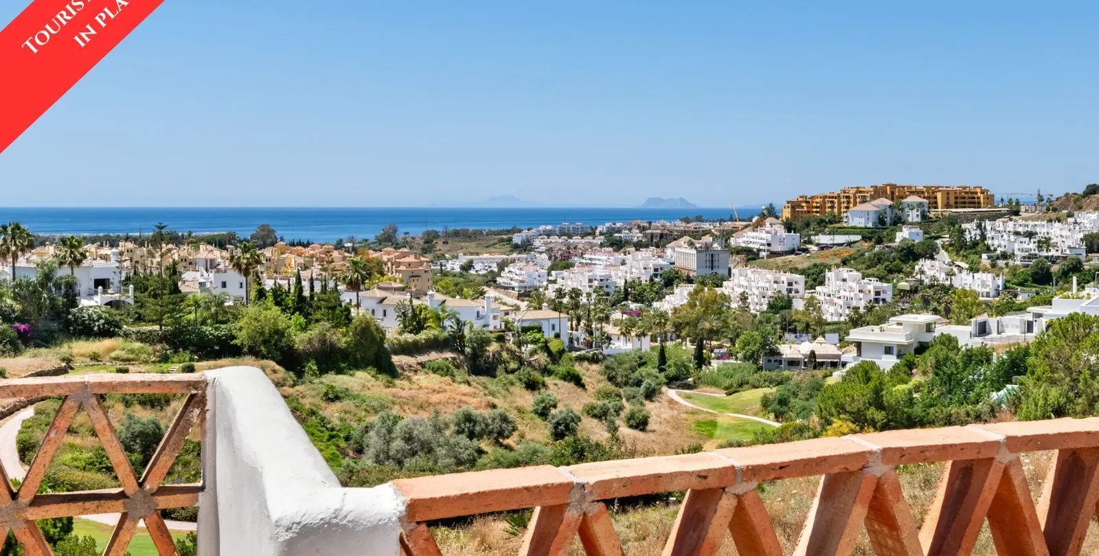 Sale of townhouse in Estepona 3