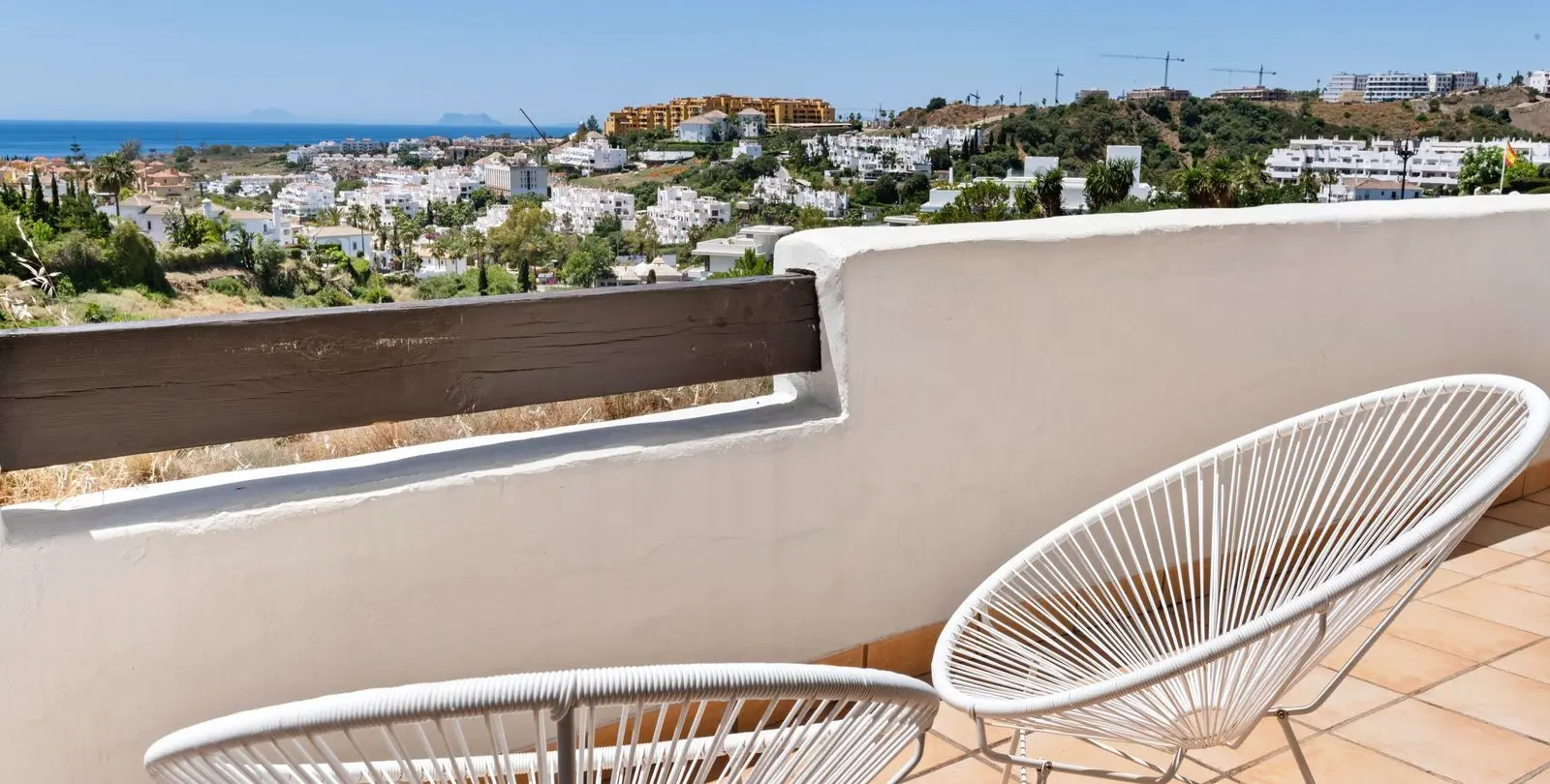 Sale of townhouse in Estepona 16