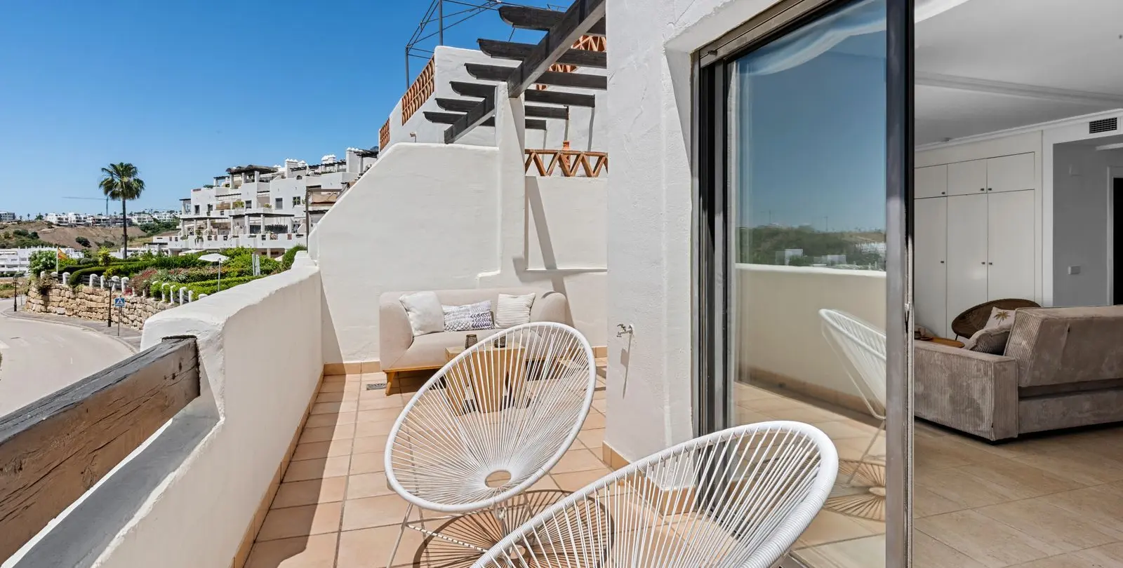 Sale of townhouse in Estepona 17