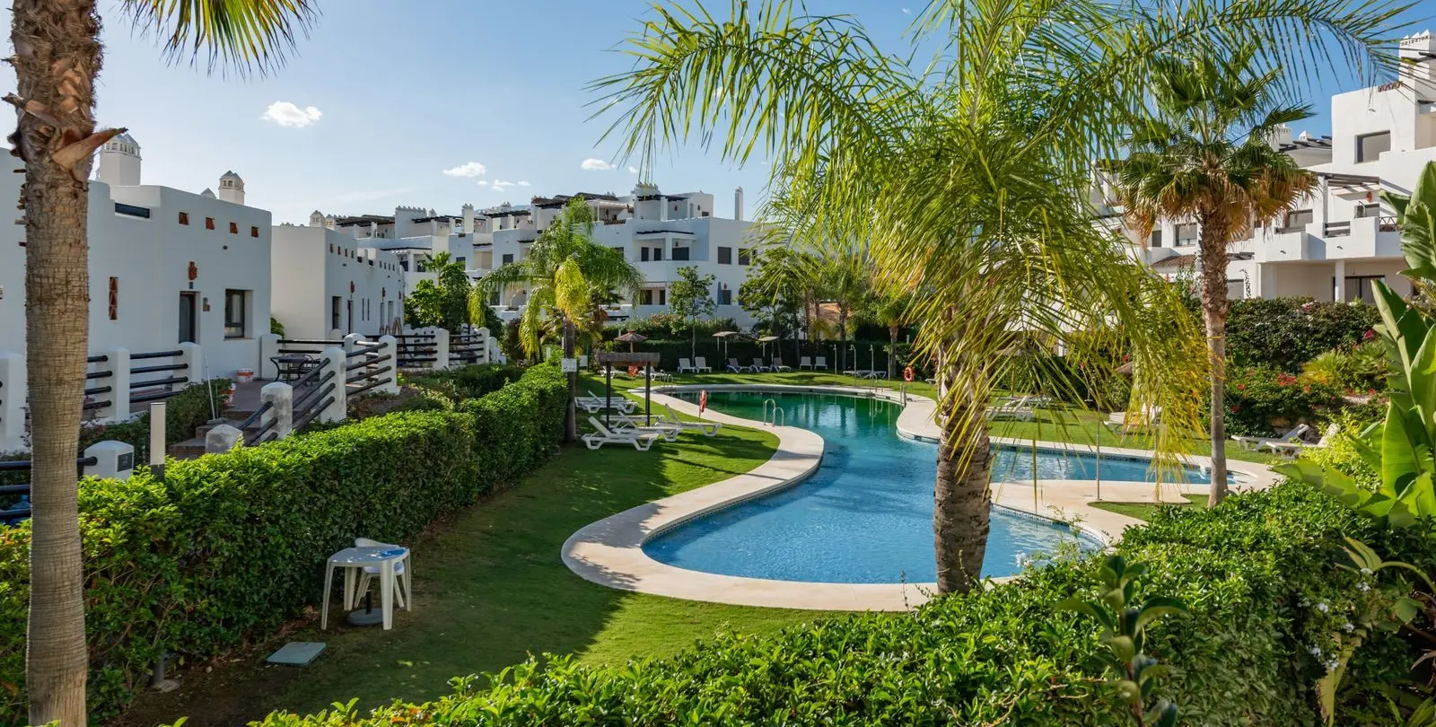 Sale of townhouse in Estepona 34
