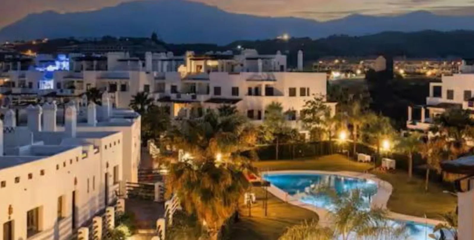 Sale of townhouse in Estepona 56
