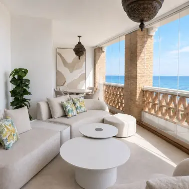 Venta de apartamento en planta media en Casares Playa