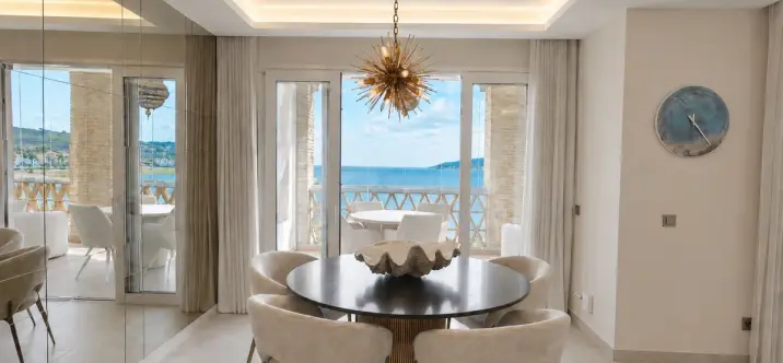 Venta de apartamento en planta media en Casares Playa 2