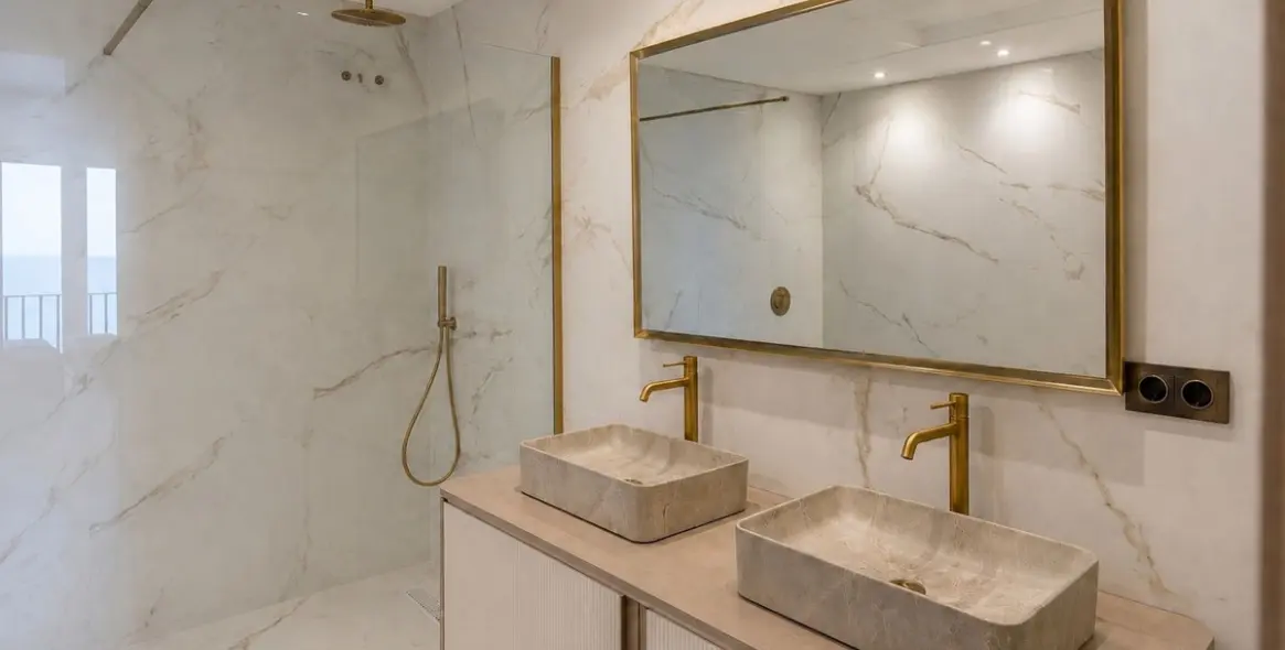 Venta de apartamento en planta media en Casares Playa 6