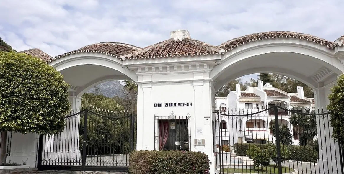 Venta de apartamento en planta baja en Nueva Andalucía 1