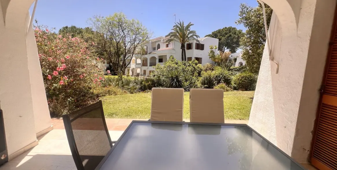 Venta de apartamento en planta baja en Nueva Andalucía 8