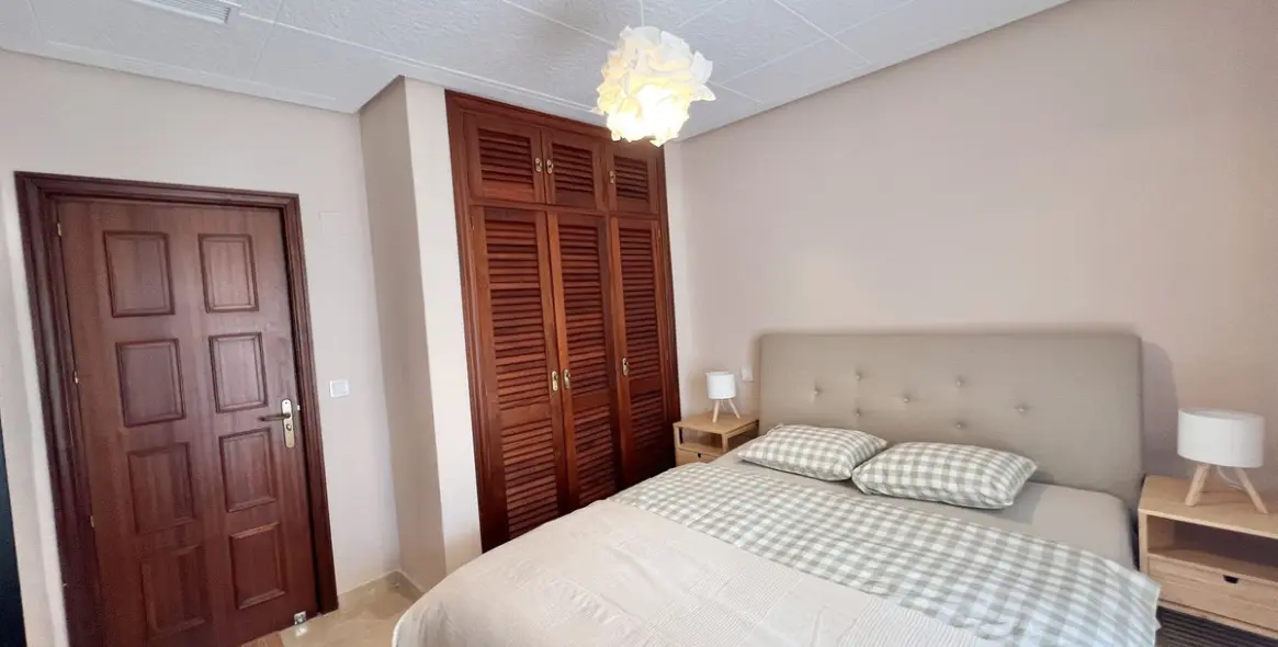 Venta de apartamento en planta baja en Nueva Andalucía 11
