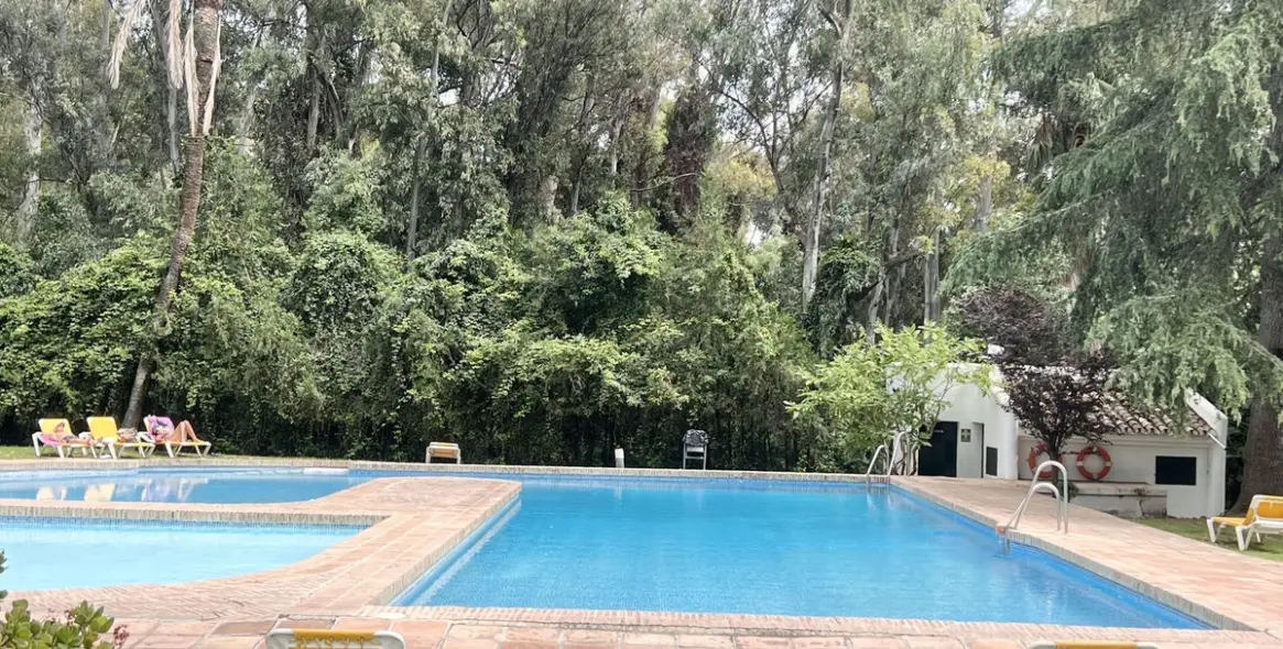 Venta de apartamento en planta baja en Nueva Andalucía 29