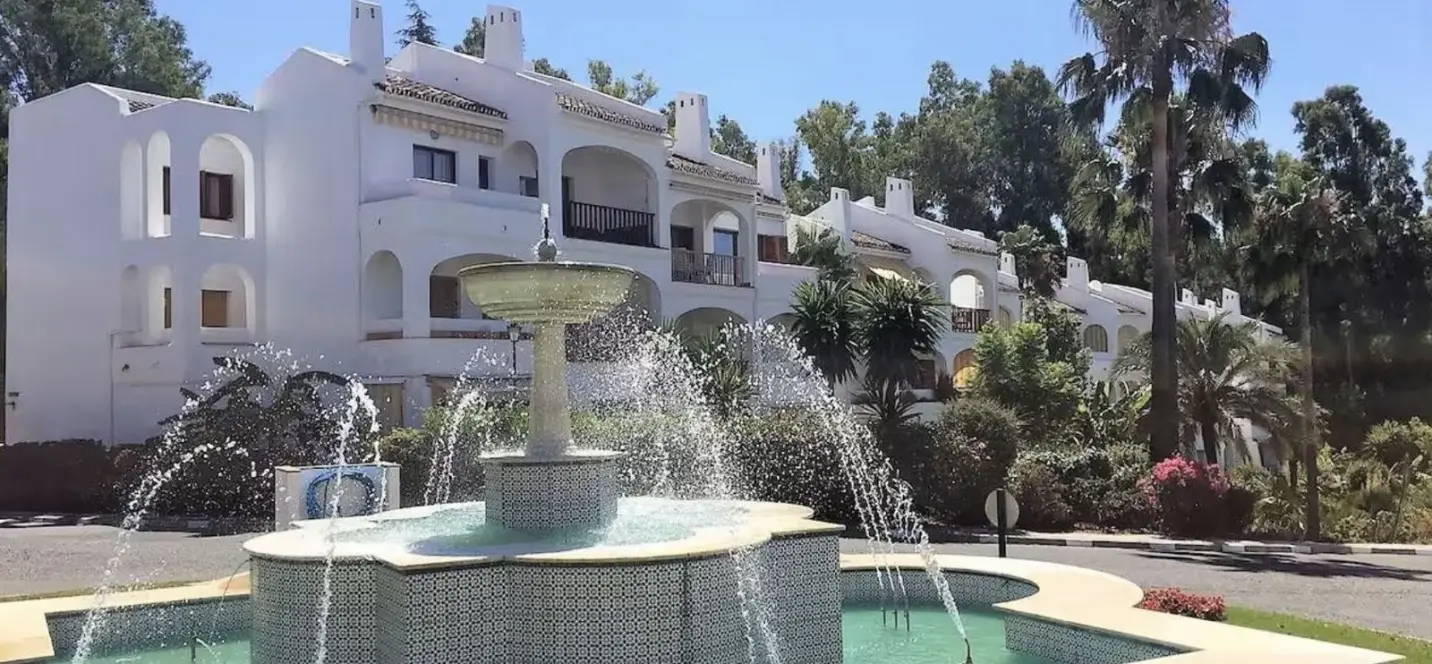 Venta de apartamento en planta baja en Nueva Andalucía 0