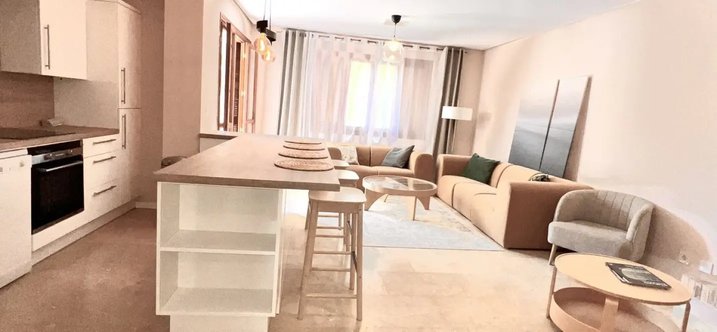 Venta de apartamento en planta baja en Nueva Andalucía 2