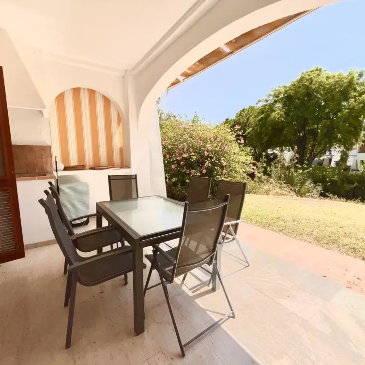 Venta de apartamento en planta baja en Nueva Andalucía