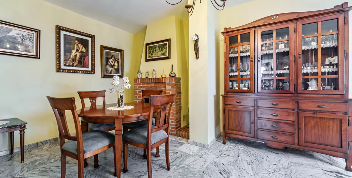 Venta de villa independiente en Ciudad Jardín 5