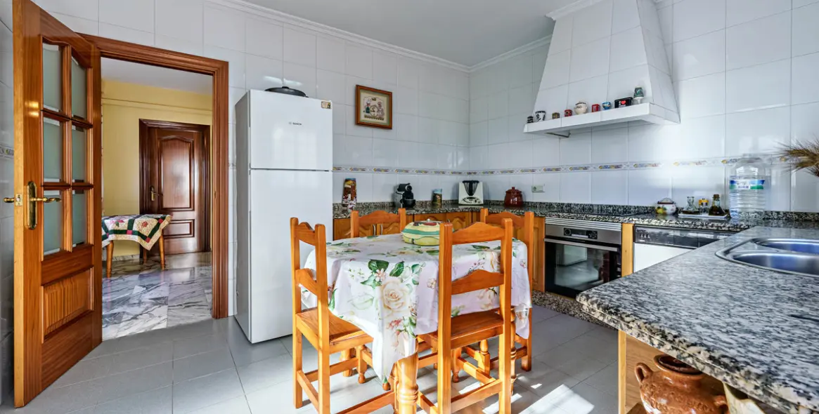Venta de villa independiente en Ciudad Jardín 9