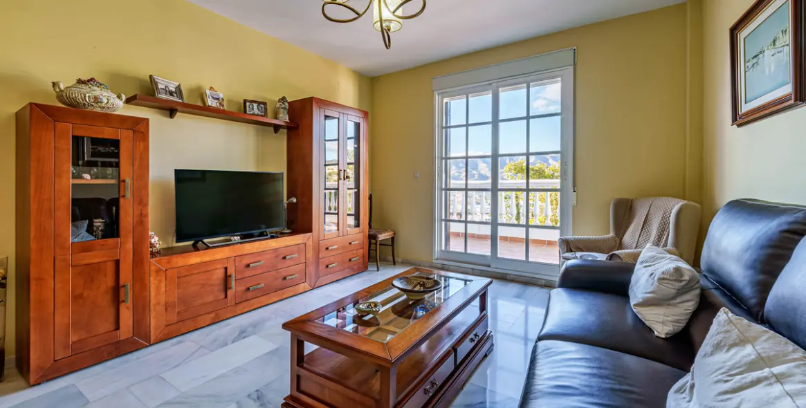 Venta de villa independiente en Ciudad Jardín 11