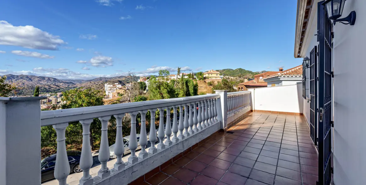 Venta de villa independiente en Ciudad Jardín 12