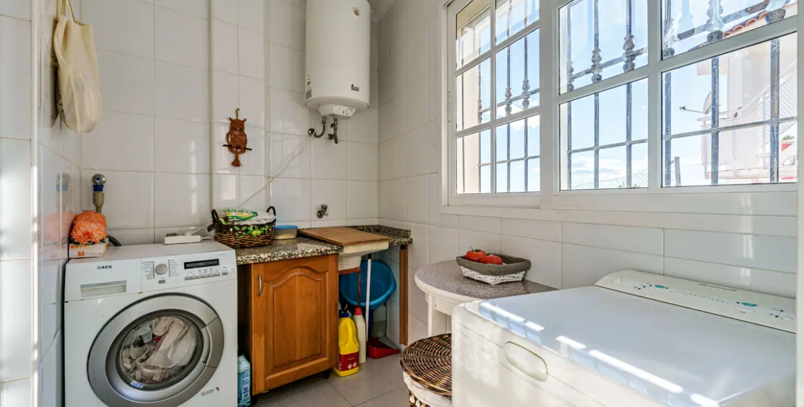 Venta de villa independiente en Ciudad Jardín 13