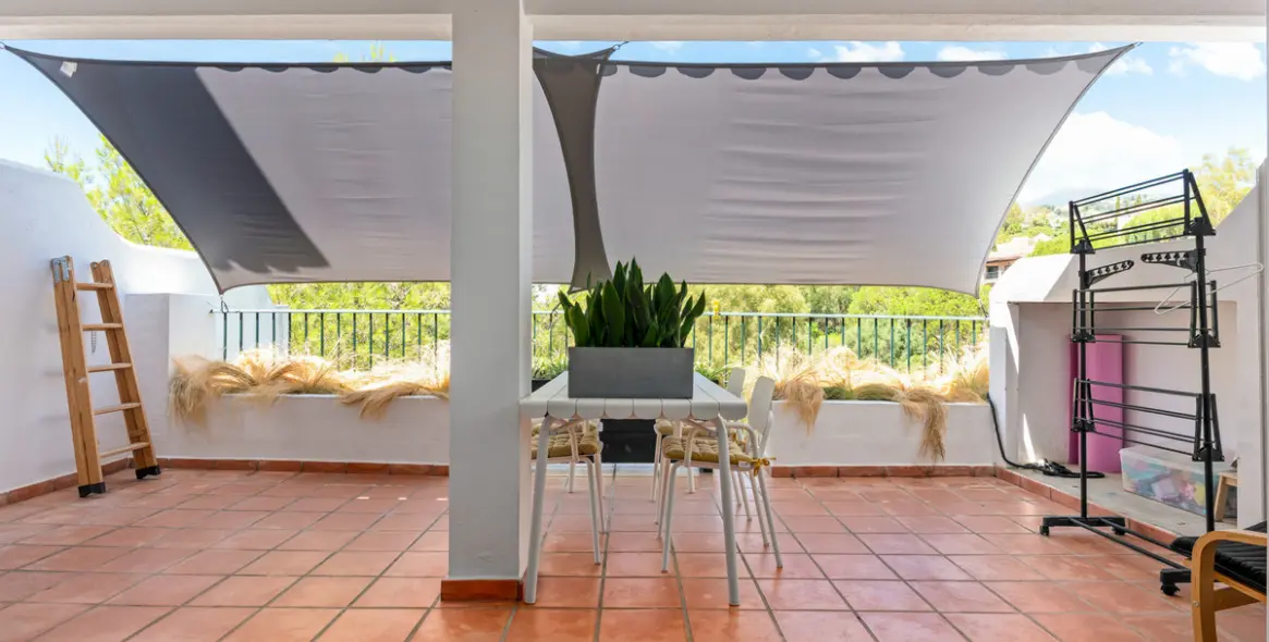 Venta de adosado en La Quinta 10