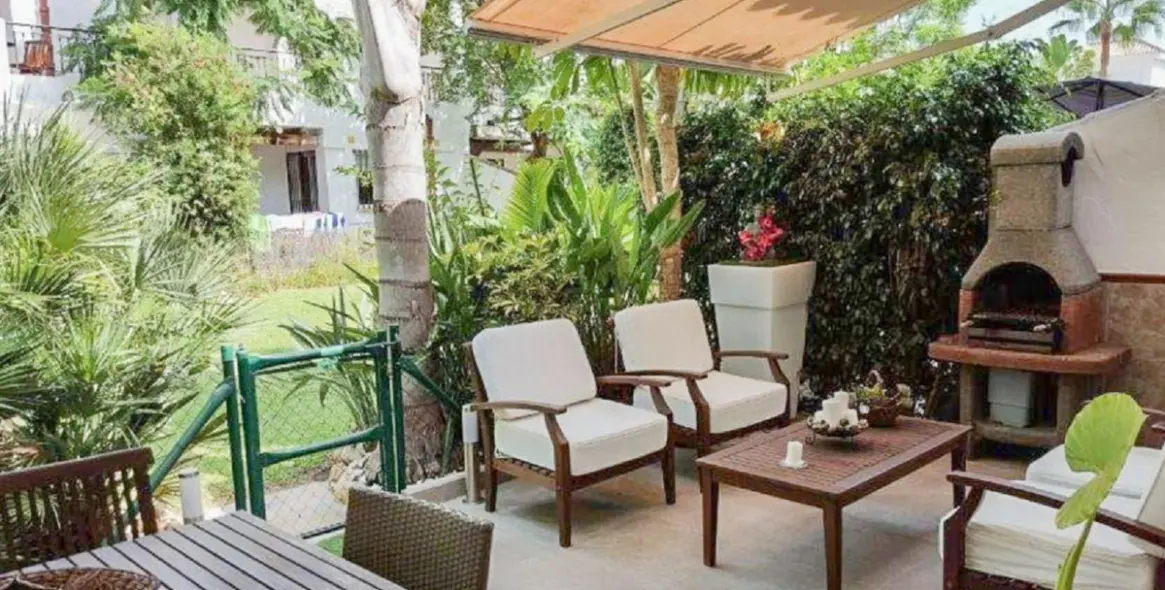 Venta de casa pareada en Nueva Andalucía 1